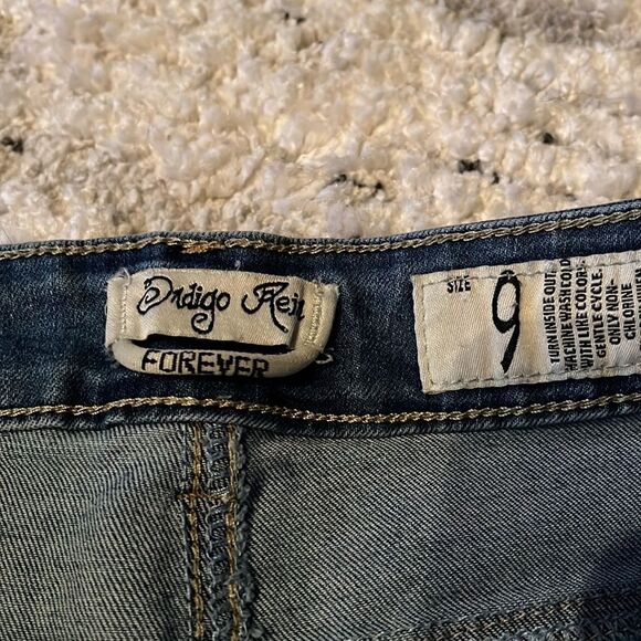 Women’s jean shorts size 9 - Picture 4 of 8